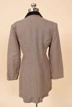 Load image into Gallery viewer, Brown Houndstooth Set with Velvet Trim By Moda Int&#39;l, M: Shown from Back
